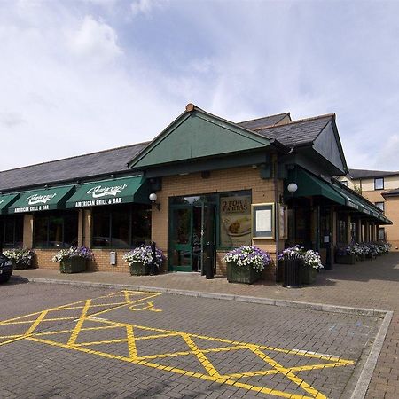 Premier Inn Bristol Filton Екстериор снимка