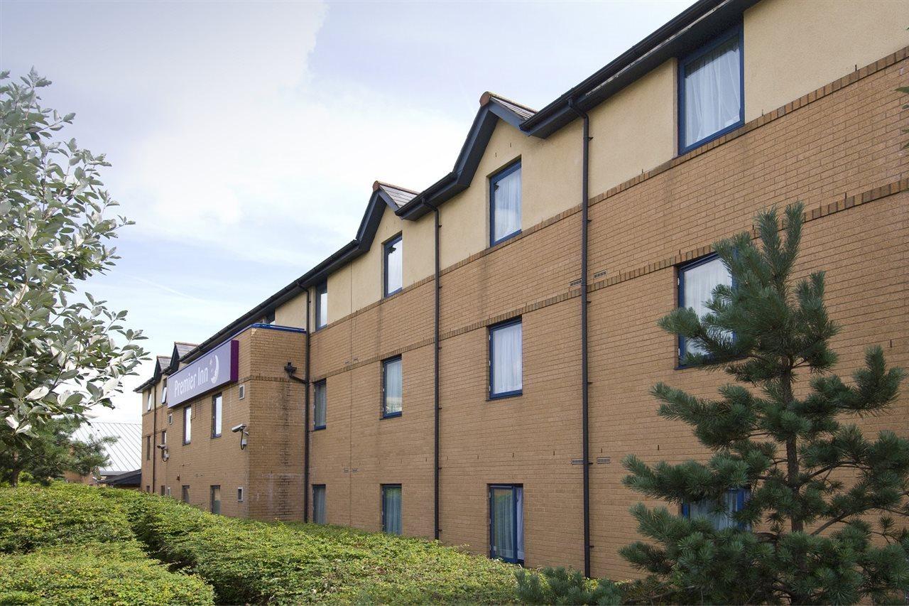 Premier Inn Bristol Filton Екстериор снимка