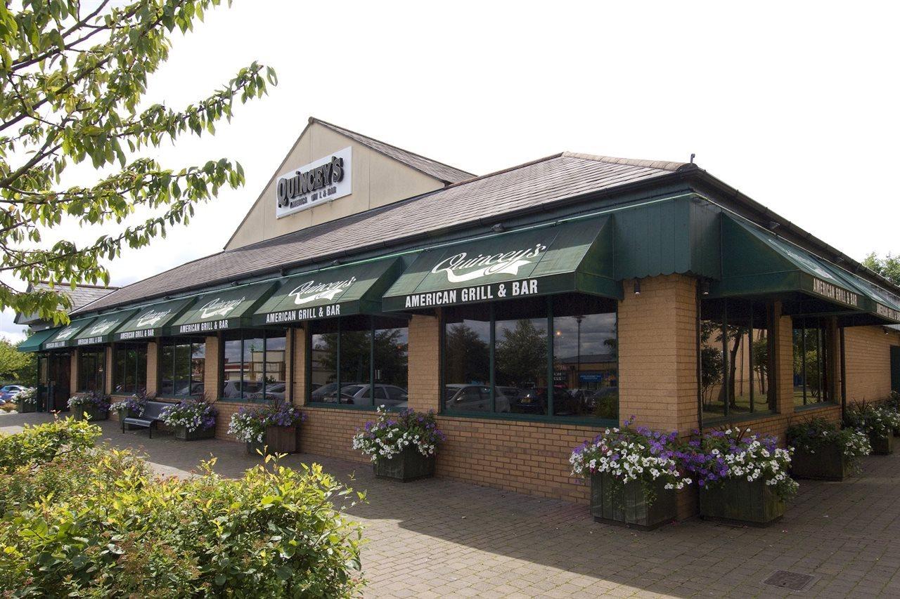 Premier Inn Bristol Filton Екстериор снимка